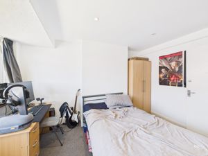 Photo 18- click for photo gallery